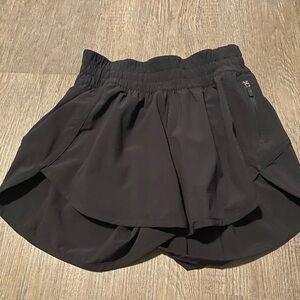 Lululemon black shorts